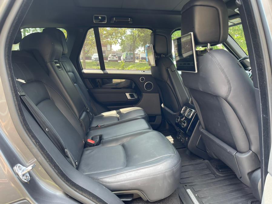 2018 Land Rover Range Rover HSE, available for sale in Bayshore, New York | Evolving Motorsports. Bayshore, New York 2018 Land Rover Range Rover HSE, available for sale in Bayshore, New York | Evolving Motorsports. Bayshore, New York