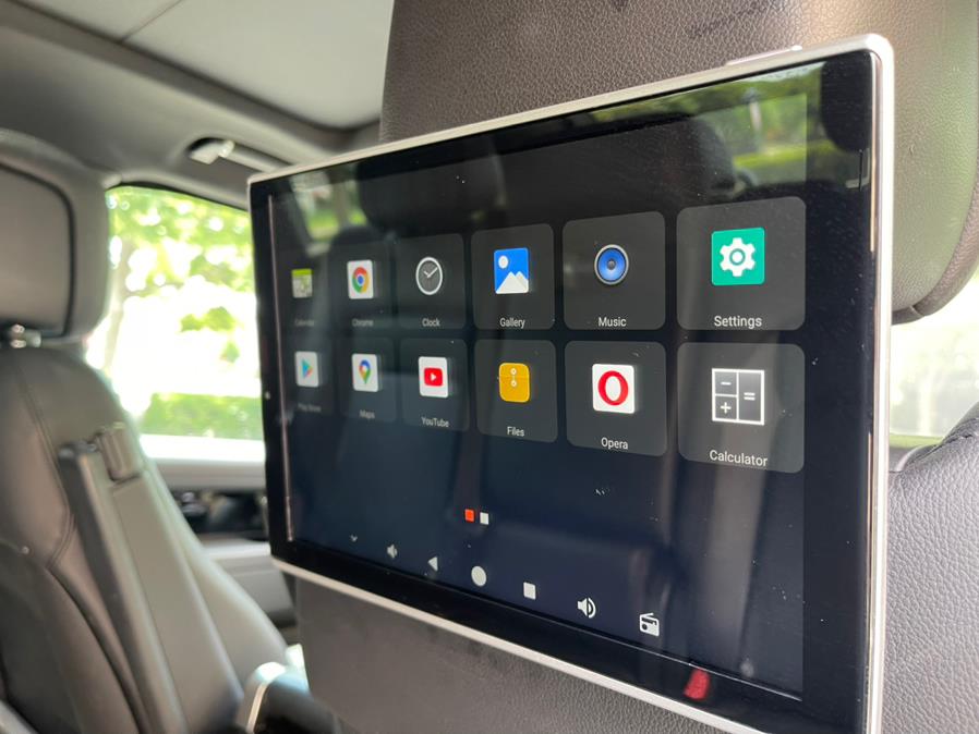 2018 Land Rover Range Rover HSE, available for sale in Bayshore, New York | Evolving Motorsports. Bayshore, New York 2018 Land Rover Range Rover HSE, available for sale in Bayshore, New York | Evolving Motorsports. Bayshore, New York