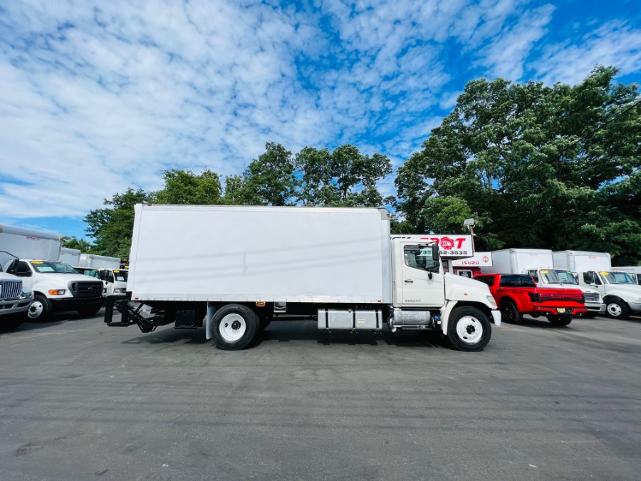 2011 HINO 268 20 FEET DRY BOX + LIFT GATE + NO CDL, available for sale in South Amboy, New Jersey | NJ Truck Spot. South Amboy, New Jersey 2011 HINO 268 20 FEET DRY BOX + LIFT GATE + NO CDL, available for sale in South Amboy, New Jersey | NJ Truck Spot. South Amboy, New Jersey