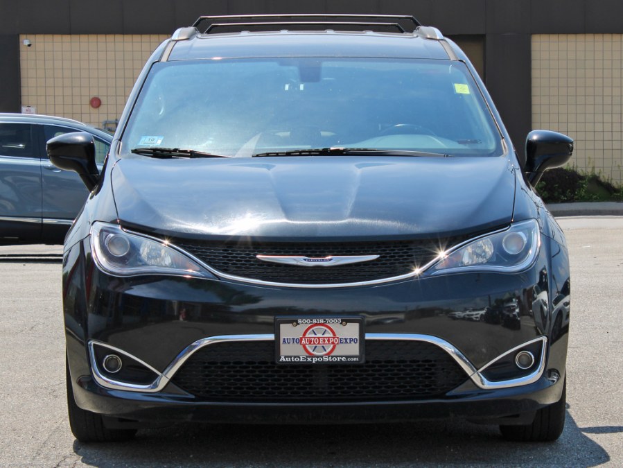 2019 Chrysler Pacifica Touring L, available for sale in Great Neck, New York | Auto Expo Ent Inc.. Great Neck, New York 2019 Chrysler Pacifica Touring L, available for sale in Great Neck, New York | Auto Expo Ent Inc.. Great Neck, New York