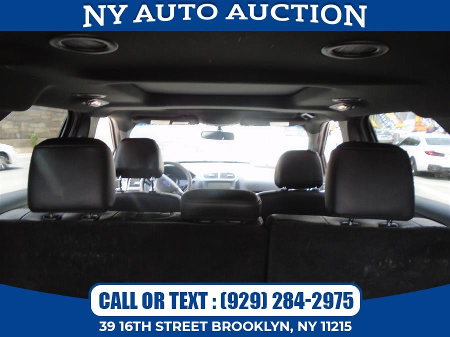 2017 Ford Explorer XLT 4WD, available for sale in Brooklyn, New York | NY Auto Auction. Brooklyn, New York 2017 Ford Explorer XLT 4WD, available for sale in Brooklyn, New York | NY Auto Auction. Brooklyn, New York