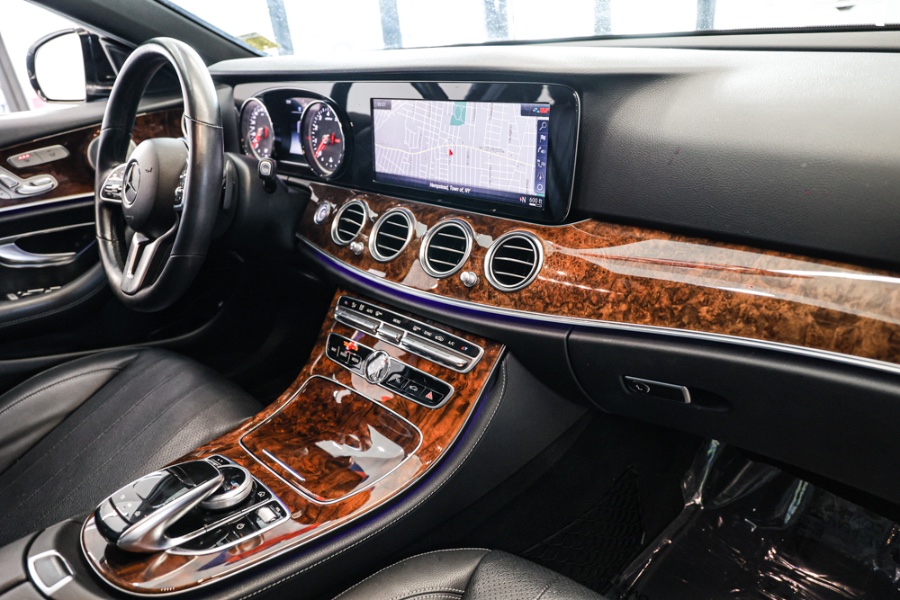 Used Mercedes-Benz E-Class E 300 4MATIC Sedan 2019 | 26 Motors Long Island. ELMONT, New York Used Mercedes-Benz E-Class E 300 4MATIC Sedan 2019 | 26 Motors Long Island. ELMONT, New York