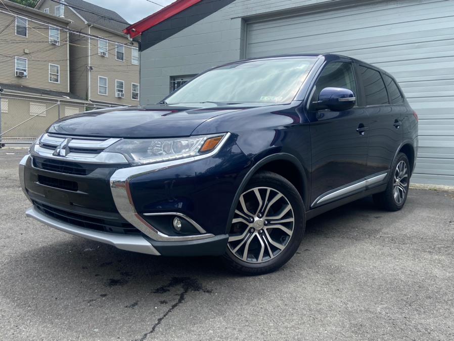 2018 Mitsubishi Outlander SE S-AWC, available for sale in Paterson, New Jersey | Champion of Paterson. Paterson, New Jersey 2018 Mitsubishi Outlander SE S-AWC, available for sale in Paterson, New Jersey | Champion of Paterson. Paterson, New Jersey
