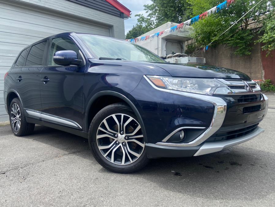 2018 Mitsubishi Outlander SE S-AWC, available for sale in Paterson, New Jersey | Champion of Paterson. Paterson, New Jersey 2018 Mitsubishi Outlander SE S-AWC, available for sale in Paterson, New Jersey | Champion of Paterson. Paterson, New Jersey