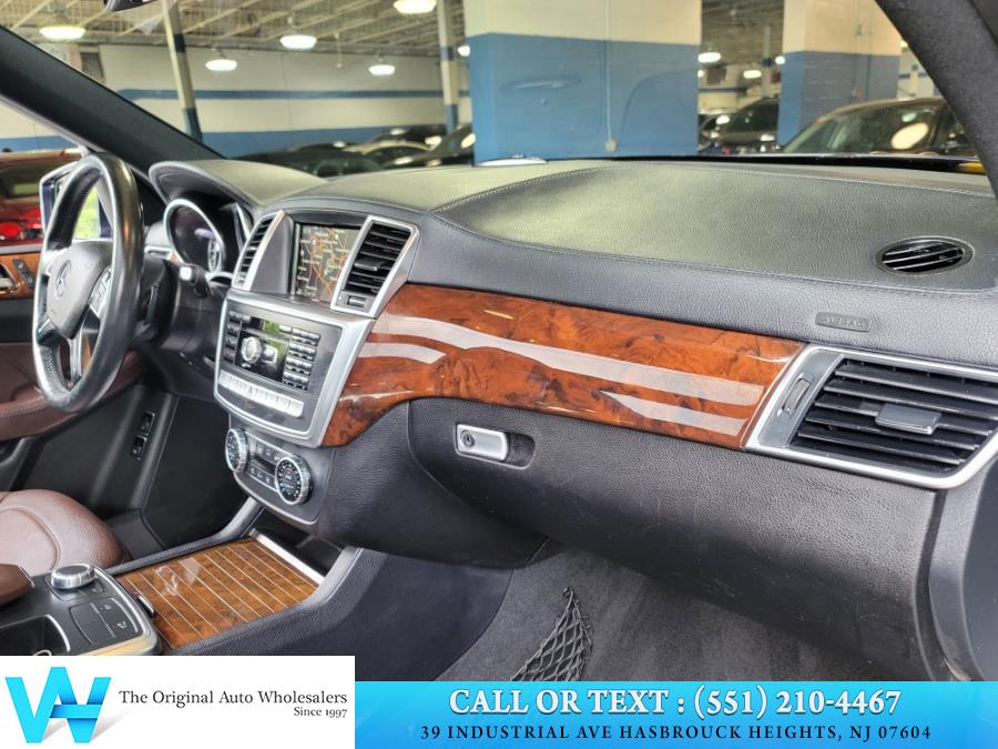 2016 Mercedes-Benz GL 4MATIC 4dr GL 450, available for sale in Lodi, New Jersey | AW Auto & Truck Wholesalers, Inc. Lodi, New Jersey 2016 Mercedes-Benz GL 4MATIC 4dr GL 450, available for sale in Lodi, New Jersey | AW Auto & Truck Wholesalers, Inc. Lodi, New Jersey