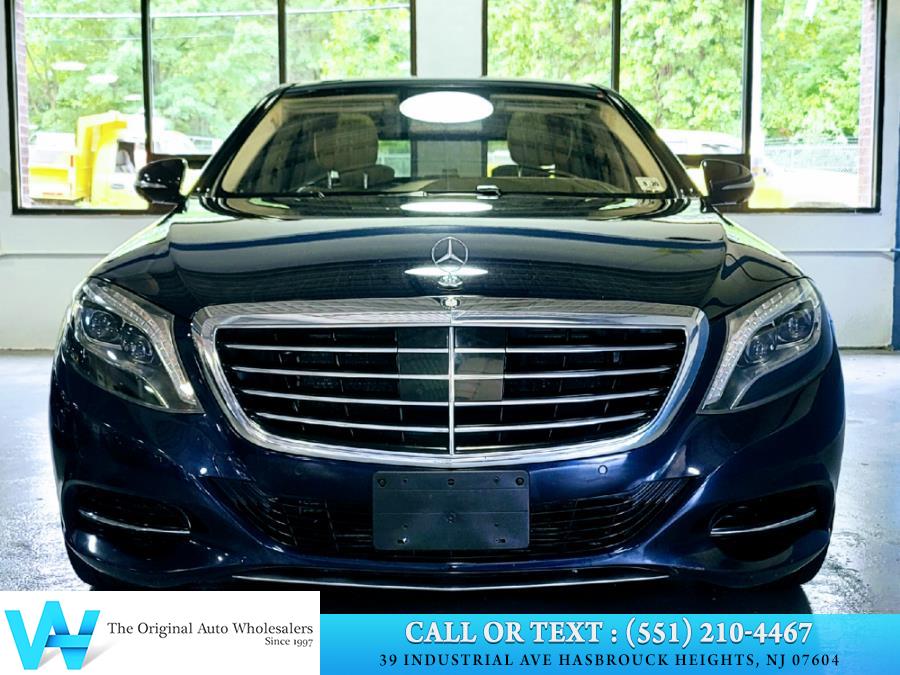 Used Mercedes-Benz S-Class 4dr Sdn S 550 4MATIC 2015 | AW Auto & Truck Wholesalers, Inc. Hasbrouck Heights, New Jersey Used Mercedes-Benz S-Class 4dr Sdn S 550 4MATIC 2015 | AW Auto & Truck Wholesalers, Inc. Hasbrouck Heights, New Jersey