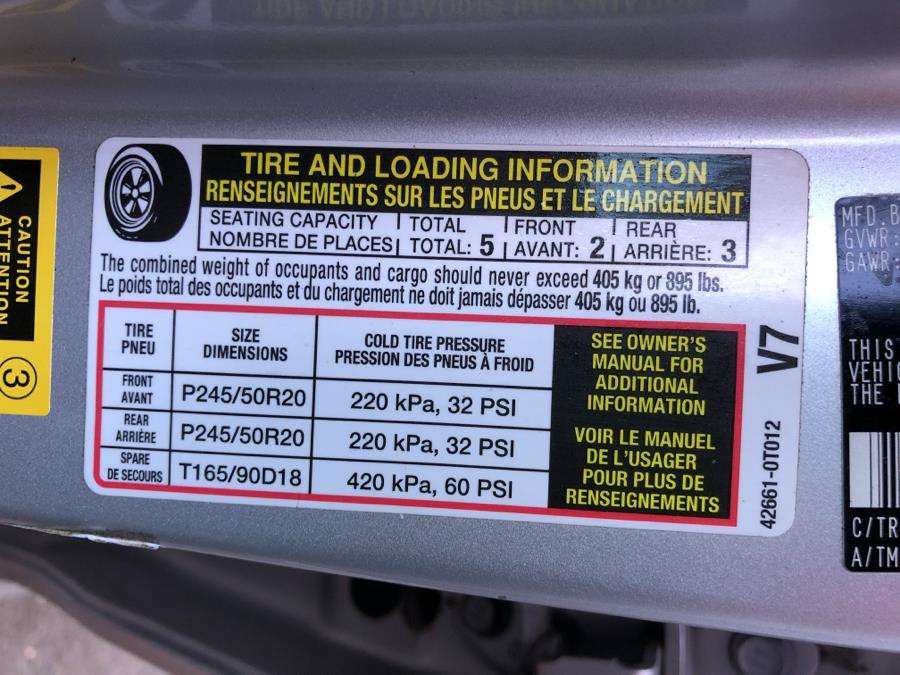2014 Toyota Venza 4dr Wgn V6 AWD XLE, available for sale in Waterbury, Connecticut | National Auto Brokers, Inc.. Waterbury, Connecticut 2014 Toyota Venza 4dr Wgn V6 AWD XLE, available for sale in Waterbury, Connecticut | National Auto Brokers, Inc.. Waterbury, Connecticut