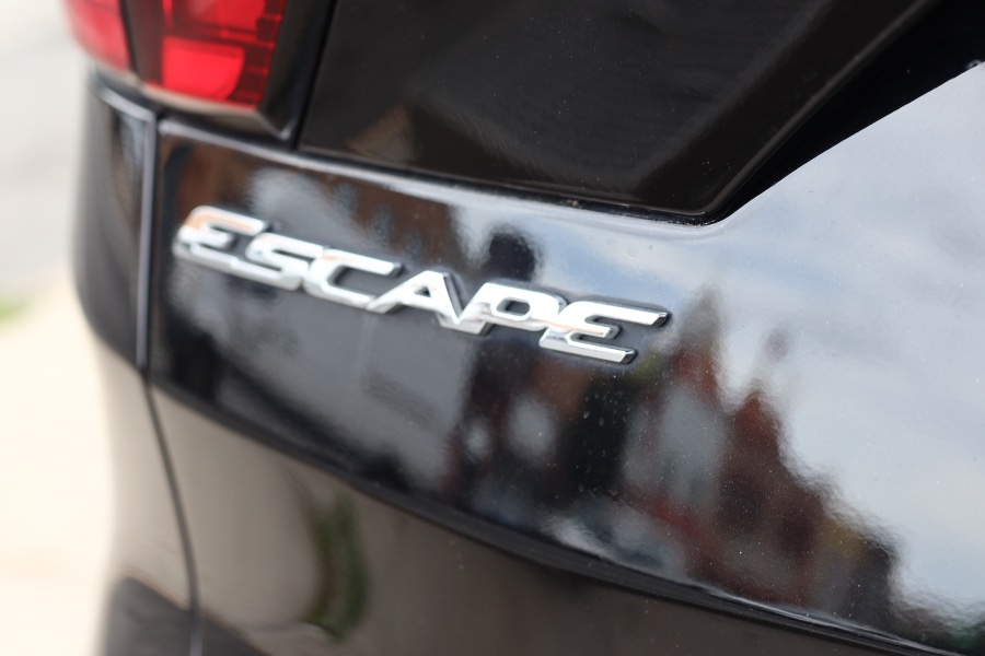 Used Ford Escape SE 4WD 2019 | Hillside Auto Mall Inc.. Jamaica, New York Used Ford Escape SE 4WD 2019 | Hillside Auto Mall Inc.. Jamaica, New York