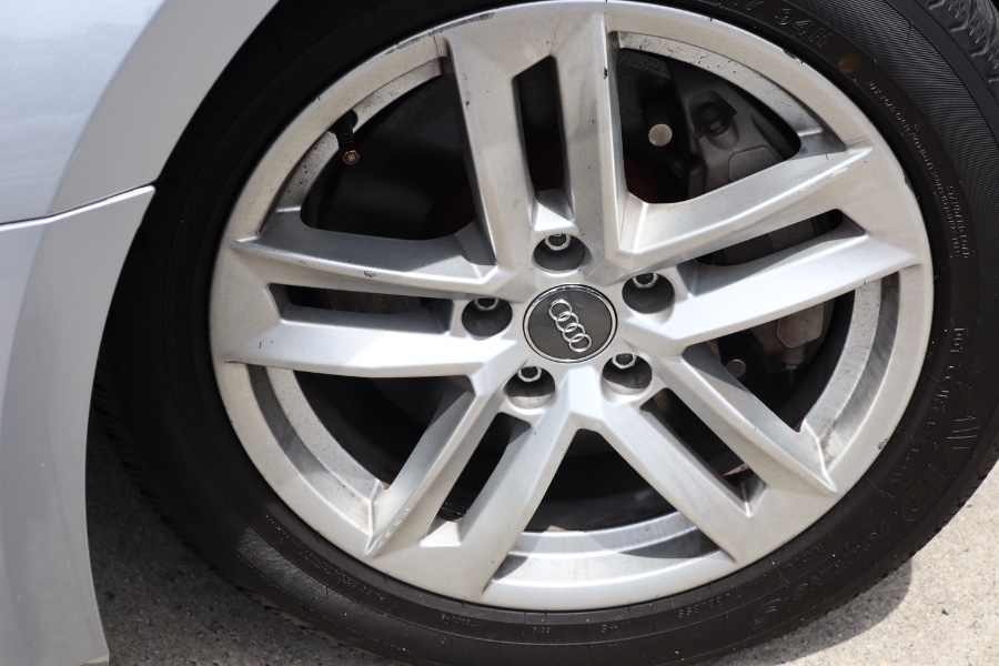 Used Audi A4 2.0 TFSI Auto Premium quattro AWD 2017 | Hillside Auto Mall Inc.. Jamaica, New York Used Audi A4 2.0 TFSI Auto Premium quattro AWD 2017 | Hillside Auto Mall Inc.. Jamaica, New York