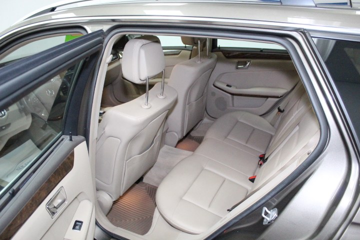 Used Mercedes-Benz E-Class 4dr Wgn E350 Luxury 4MATIC 2011 | New England Auto Sales LLC. Plainville, Connecticut Used Mercedes-Benz E-Class 4dr Wgn E350 Luxury 4MATIC 2011 | New England Auto Sales LLC. Plainville, Connecticut