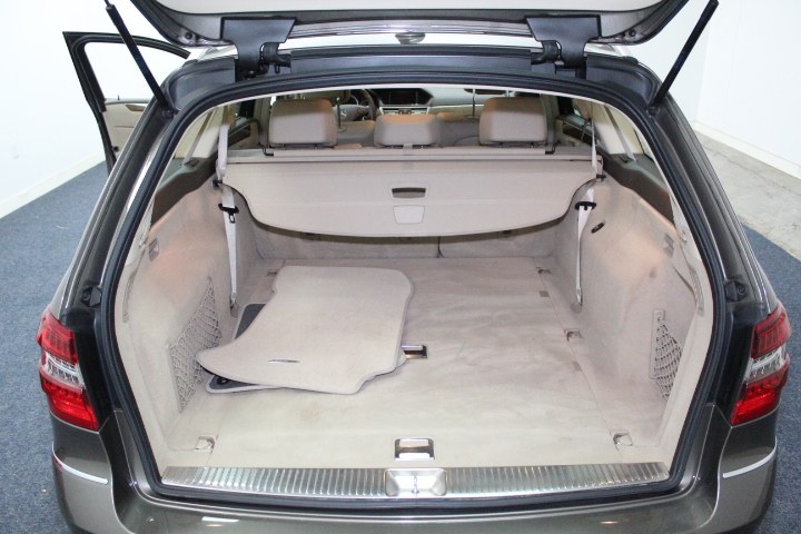 Used Mercedes-Benz E-Class 4dr Wgn E350 Luxury 4MATIC 2011 | New England Auto Sales LLC. Plainville, Connecticut Used Mercedes-Benz E-Class 4dr Wgn E350 Luxury 4MATIC 2011 | New England Auto Sales LLC. Plainville, Connecticut
