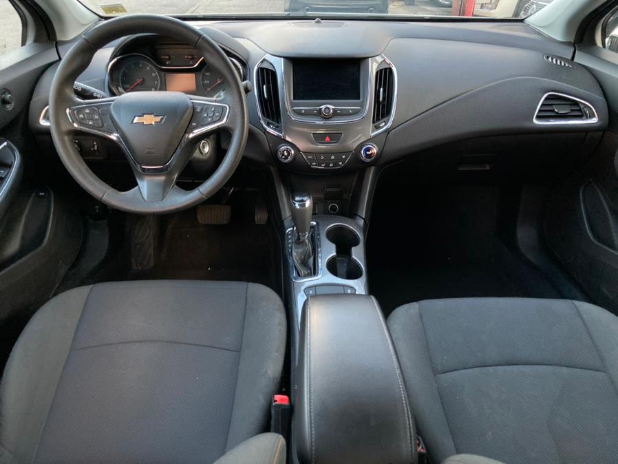 2019 Chevrolet Cruze 4dr Sdn CVT, available for sale in Brooklyn, New York | Carsbuck Inc.. Brooklyn, New York 2019 Chevrolet Cruze 4dr Sdn CVT, available for sale in Brooklyn, New York | Carsbuck Inc.. Brooklyn, New York