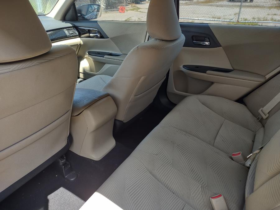 Used Honda Accord Sedan LX CVT 2017 | Dealertown Auto Wholesalers. Milford, Connecticut Used Honda Accord Sedan LX CVT 2017 | Dealertown Auto Wholesalers. Milford, Connecticut