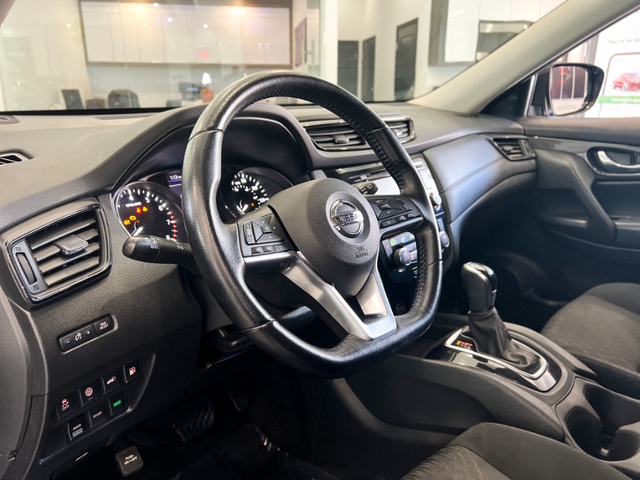 2020 Nissan Rogue AWD SV, available for sale in Franklin Square, New York | Luxury Motor Club. Franklin Square, New York 2020 Nissan Rogue AWD SV, available for sale in Franklin Square, New York | Luxury Motor Club. Franklin Square, New York