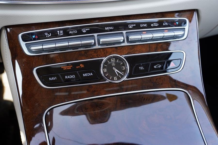 Used Mercedes-benz E-class E 300 2019 | Auto Expo Ent Inc.. Great Neck, New York Used Mercedes-benz E-class E 300 2019 | Auto Expo Ent Inc.. Great Neck, New York