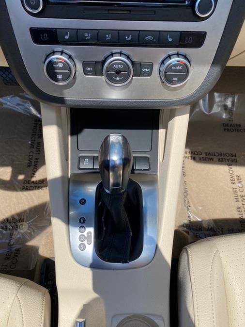 2013 Volkswagen Eos 2dr Conv Komfort SULEV, available for sale in Canton, Connecticut | Lava Motors 2 Inc. Canton, Connecticut 2013 Volkswagen Eos 2dr Conv Komfort SULEV, available for sale in Canton, Connecticut | Lava Motors 2 Inc. Canton, Connecticut
