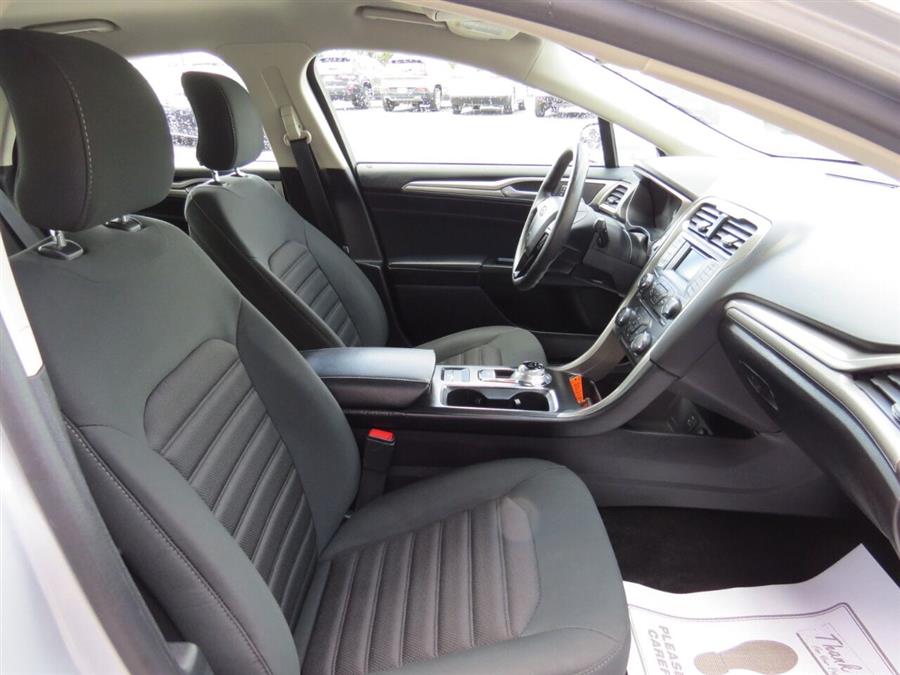 Used Ford Fusion SE 4dr Sedan 2018 | Lake City Exports Inc. Auburn, Maine Used Ford Fusion SE 4dr Sedan 2018 | Lake City Exports Inc. Auburn, Maine