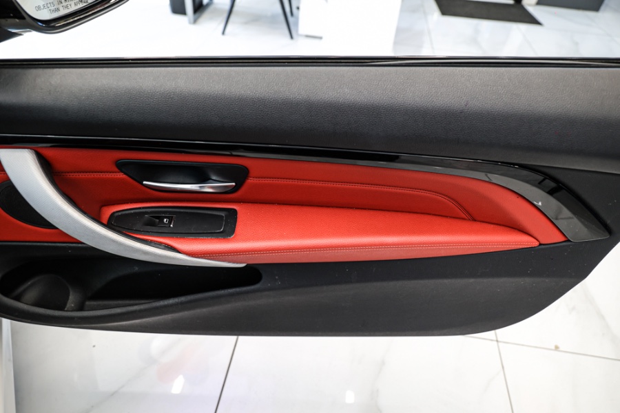 Used BMW 4 Series 440i xDrive Coupe 2018 | 26 Motors Long Island. ELMONT, New York Used BMW 4 Series 440i xDrive Coupe 2018 | 26 Motors Long Island. ELMONT, New York
