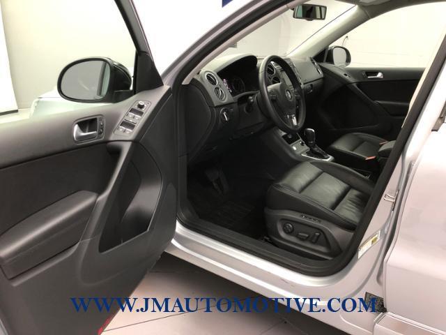 2017 Volkswagen Tiguan 2.0T Sport 4MOTION, available for sale in Naugatuck, Connecticut | J&M Automotive Sls&Svc LLC. Naugatuck, Connecticut 2017 Volkswagen Tiguan 2.0T Sport 4MOTION, available for sale in Naugatuck, Connecticut | J&M Automotive Sls&Svc LLC. Naugatuck, Connecticut