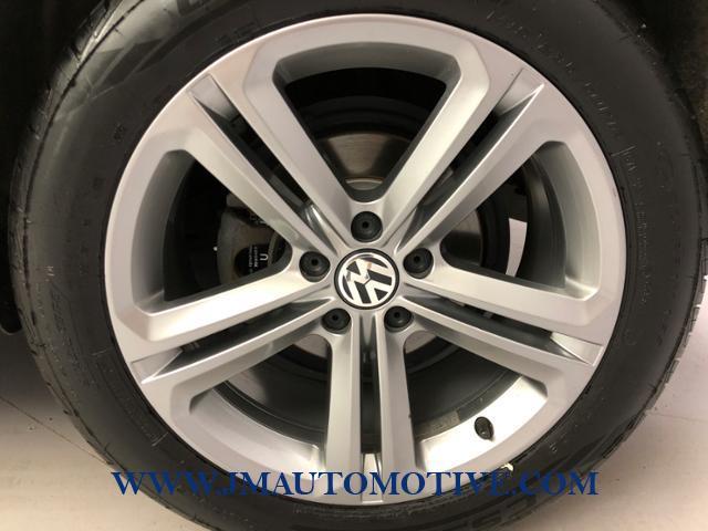 2017 Volkswagen Tiguan 2.0T Sport 4MOTION, available for sale in Naugatuck, Connecticut | J&M Automotive Sls&Svc LLC. Naugatuck, Connecticut 2017 Volkswagen Tiguan 2.0T Sport 4MOTION, available for sale in Naugatuck, Connecticut | J&M Automotive Sls&Svc LLC. Naugatuck, Connecticut