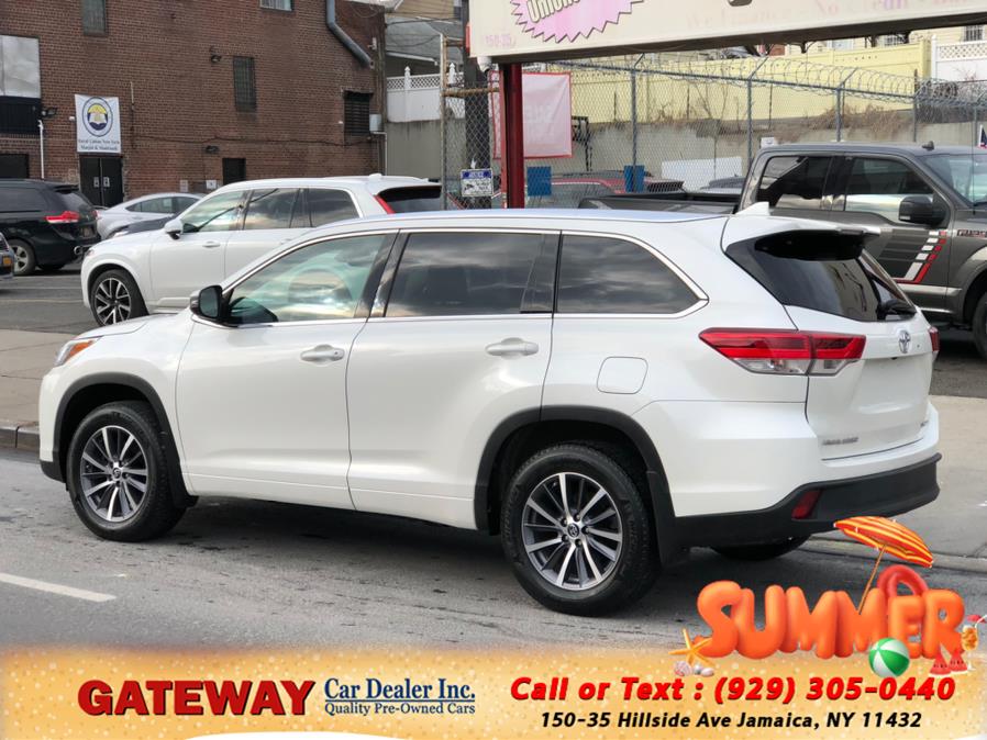 2018 Toyota Highlander XLE V6 AWD (Natl), available for sale in Jamaica, New York | Gateway Car Dealer Inc. Jamaica, New York 2018 Toyota Highlander XLE V6 AWD (Natl), available for sale in Jamaica, New York | Gateway Car Dealer Inc. Jamaica, New York