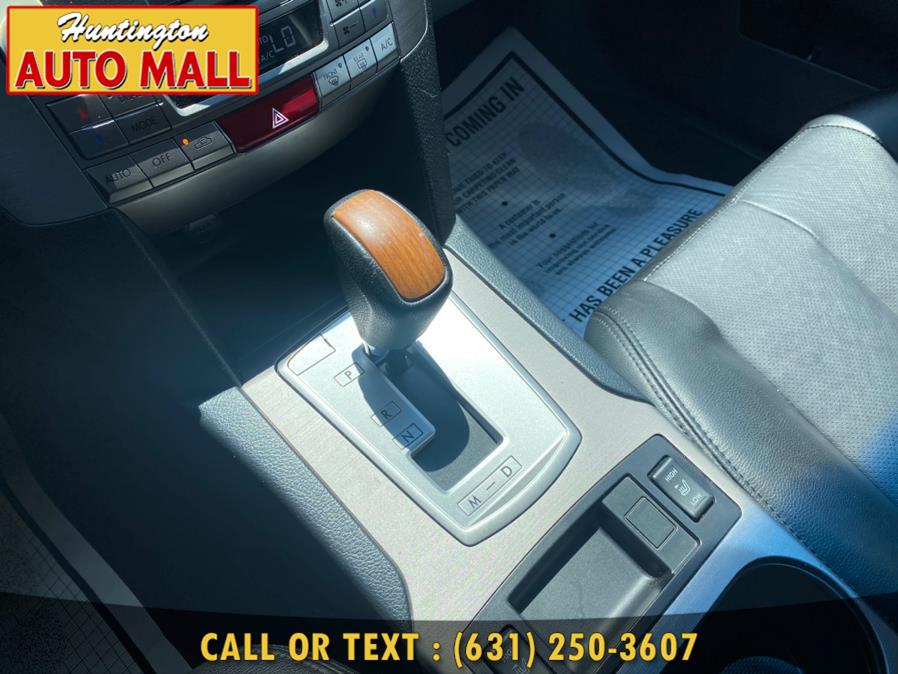 2013 Subaru Outback 4dr Wgn H4 Auto 2.5i Limited, available for sale in Huntington Station, New York | Huntington Auto Mall. Huntington Station, New York 2013 Subaru Outback 4dr Wgn H4 Auto 2.5i Limited, available for sale in Huntington Station, New York | Huntington Auto Mall. Huntington Station, New York