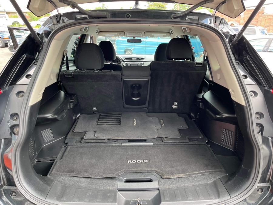 Used Nissan Rogue SV 2017 | Chris's Auto Clinic. Plainville, Connecticut Used Nissan Rogue SV 2017 | Chris's Auto Clinic. Plainville, Connecticut