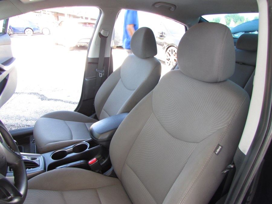Used Hyundai Elantra 4dr Sdn Auto SE (Alabama Plant) 2015 | VIP Auto Enterprise, Inc. Orlando, Florida Used Hyundai Elantra 4dr Sdn Auto SE (Alabama Plant) 2015 | VIP Auto Enterprise, Inc. Orlando, Florida