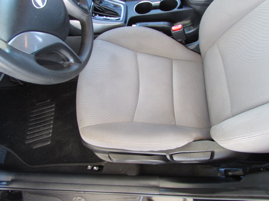 Used Hyundai Elantra 4dr Sdn Auto SE (Alabama Plant) 2015 | VIP Auto Enterprise, Inc. Orlando, Florida Used Hyundai Elantra 4dr Sdn Auto SE (Alabama Plant) 2015 | VIP Auto Enterprise, Inc. Orlando, Florida