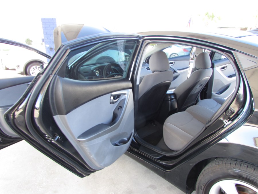 Used Hyundai Elantra 4dr Sdn Auto SE (Alabama Plant) 2015 | VIP Auto Enterprise, Inc. Orlando, Florida Used Hyundai Elantra 4dr Sdn Auto SE (Alabama Plant) 2015 | VIP Auto Enterprise, Inc. Orlando, Florida