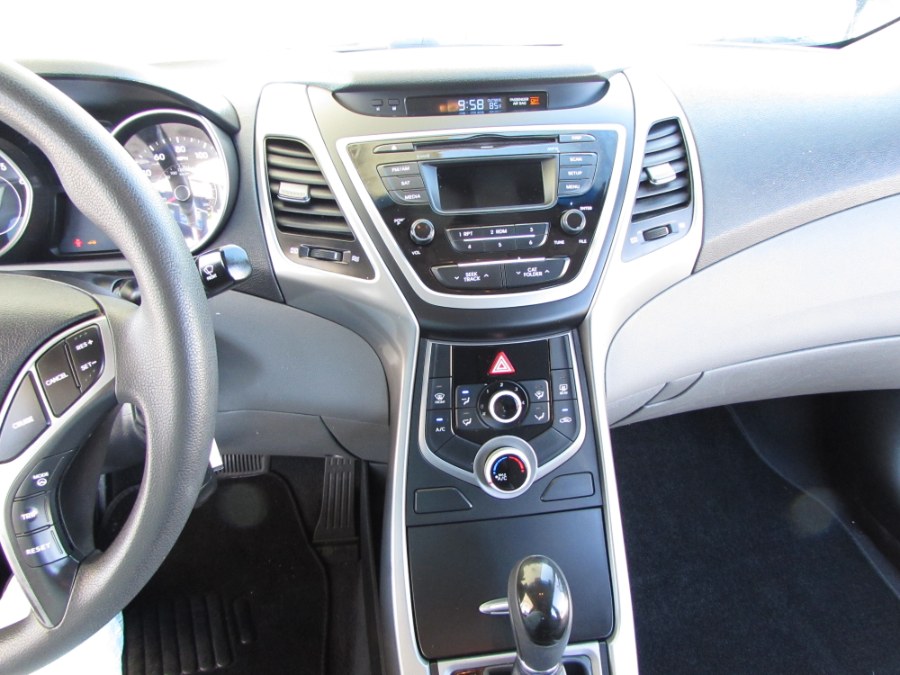 Used Hyundai Elantra 4dr Sdn Auto SE (Alabama Plant) 2015 | VIP Auto Enterprise, Inc. Orlando, Florida Used Hyundai Elantra 4dr Sdn Auto SE (Alabama Plant) 2015 | VIP Auto Enterprise, Inc. Orlando, Florida