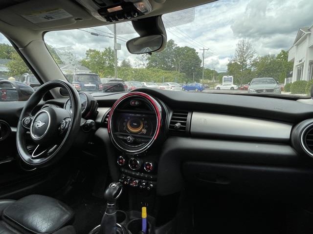 Used Mini Cooper s Base 2015 | Blasius Federal Road. Brookfield, Connecticut Used Mini Cooper s Base 2015 | Blasius Federal Road. Brookfield, Connecticut