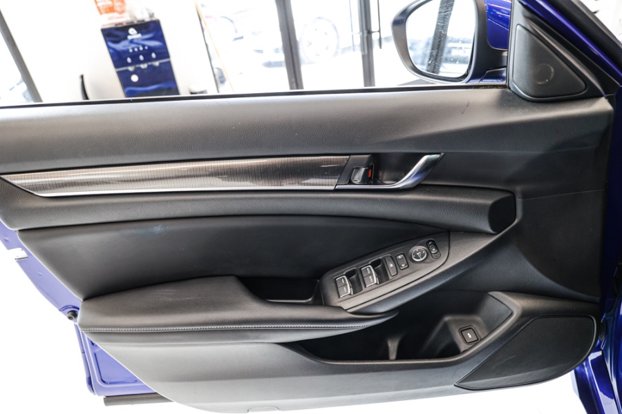 Used Honda Accord Sedan Sport 1.5T CVT 2018 | 26 Motors Long Island. ELMONT, New York Used Honda Accord Sedan Sport 1.5T CVT 2018 | 26 Motors Long Island. ELMONT, New York