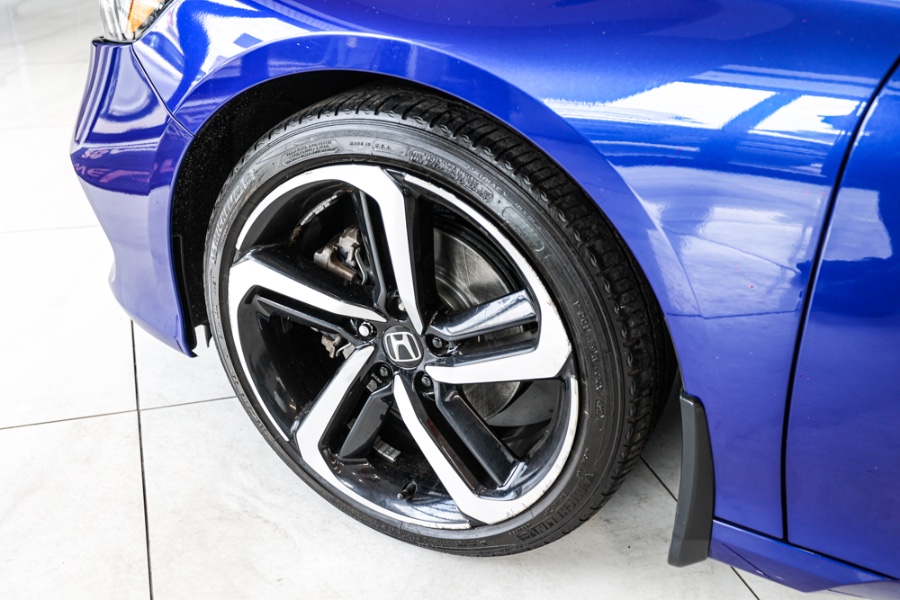 Used Honda Accord Sedan Sport 1.5T CVT 2018 | 26 Motors Long Island. ELMONT, New York Used Honda Accord Sedan Sport 1.5T CVT 2018 | 26 Motors Long Island. ELMONT, New York