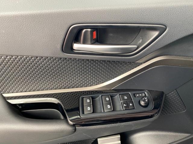 Used Toyota C-hr XLE 2019 | Queens Auto Mall. Richmond Hill, New York Used Toyota C-hr XLE 2019 | Queens Auto Mall. Richmond Hill, New York
