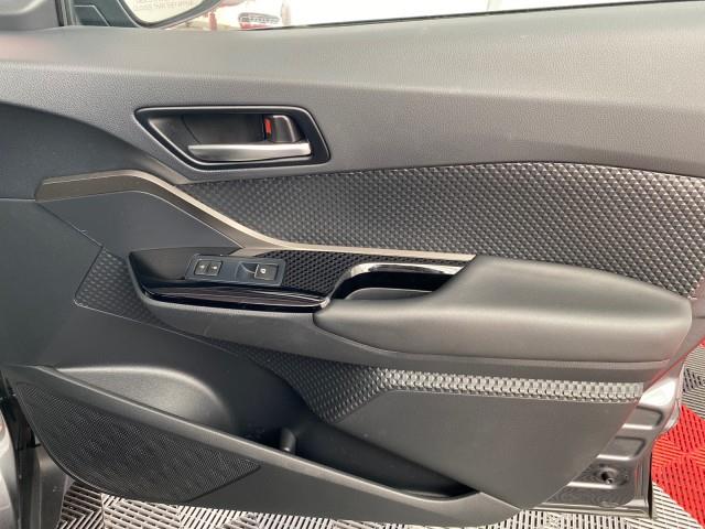 Used Toyota C-hr XLE 2019 | Queens Auto Mall. Richmond Hill, New York Used Toyota C-hr XLE 2019 | Queens Auto Mall. Richmond Hill, New York