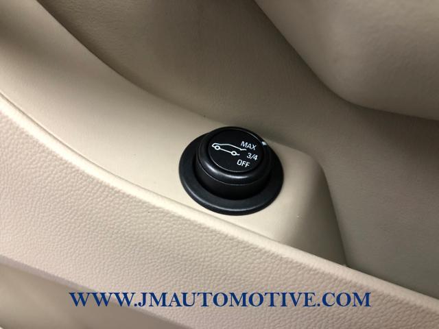 2014 Cadillac Srx AWD 4dr Luxury Collection, available for sale in Naugatuck, Connecticut | J&M Automotive Sls&Svc LLC. Naugatuck, Connecticut 2014 Cadillac Srx AWD 4dr Luxury Collection, available for sale in Naugatuck, Connecticut | J&M Automotive Sls&Svc LLC. Naugatuck, Connecticut