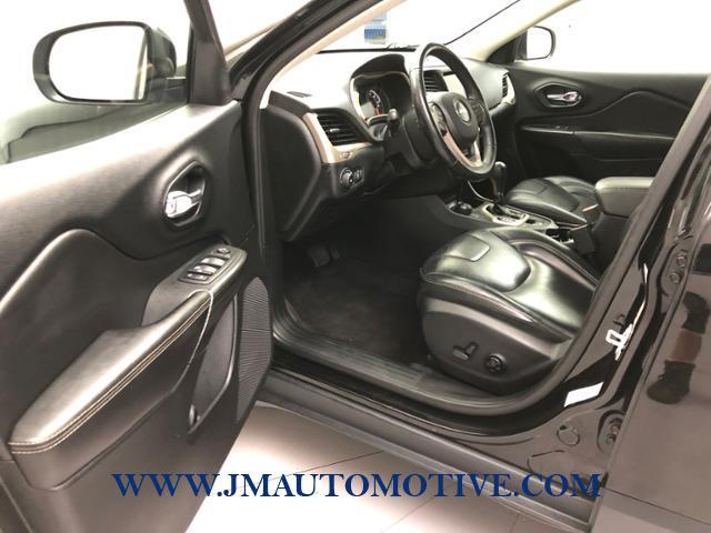 2017 Jeep Cherokee Limited 4x4, available for sale in Naugatuck, Connecticut | J&M Automotive Sls&Svc LLC. Naugatuck, Connecticut 2017 Jeep Cherokee Limited 4x4, available for sale in Naugatuck, Connecticut | J&M Automotive Sls&Svc LLC. Naugatuck, Connecticut