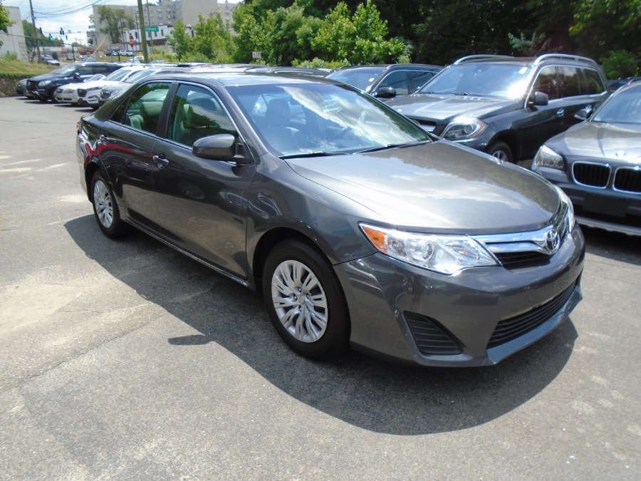 Used 2014 Toyota Camry in Waterbury, Connecticut | Jim Juliani Motors. Waterbury, Connecticut