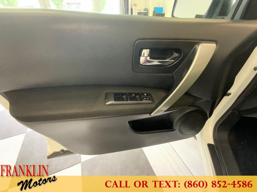 Used Nissan Rogue Select AWD 4dr S 2014 | Franklin Motors Auto Sales LLC. Hartford, Connecticut Used Nissan Rogue Select AWD 4dr S 2014 | Franklin Motors Auto Sales LLC. Hartford, Connecticut