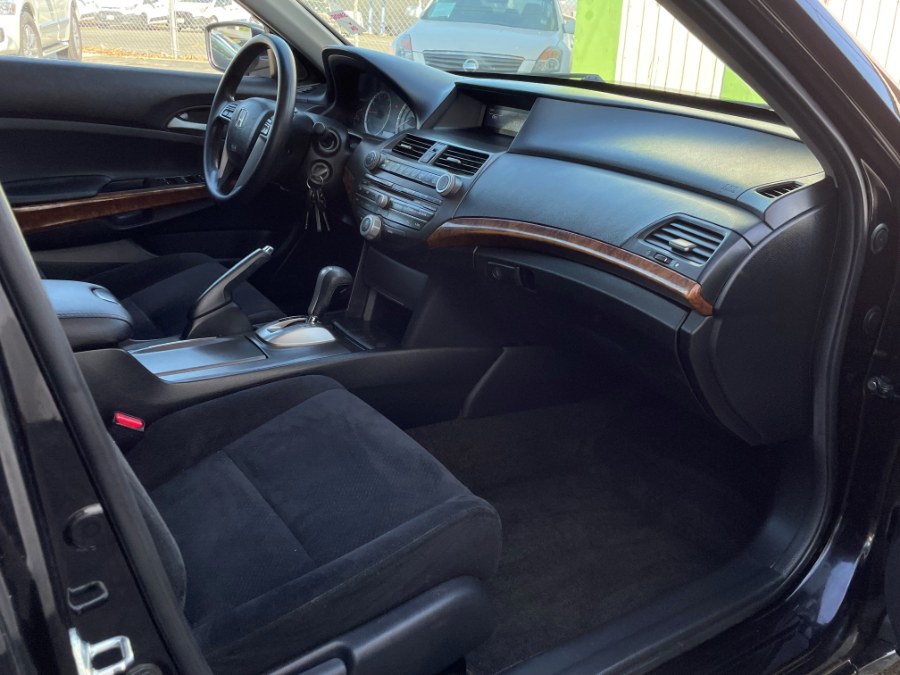 Used Honda Accord Sdn 4dr I4 Auto LX 2011 | Green Light Auto. Corona, California Used Honda Accord Sdn 4dr I4 Auto LX 2011 | Green Light Auto. Corona, California