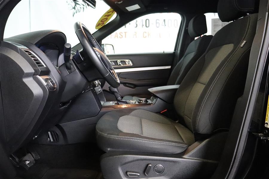 Used Ford Explorer XLT 2017 | Fast Track Motors. Paterson, New Jersey Used Ford Explorer XLT 2017 | Fast Track Motors. Paterson, New Jersey