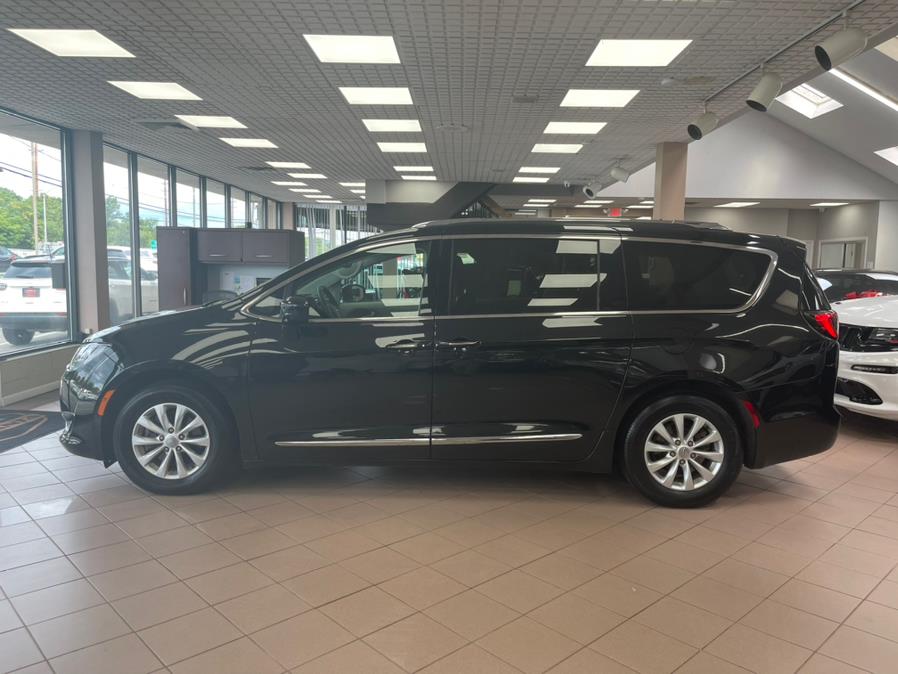 2019 Chrysler Pacifica Touring L FWD, available for sale in Massapequa Park, New York | Power Motors East. Massapequa Park, New York 2019 Chrysler Pacifica Touring L FWD, available for sale in Massapequa Park, New York | Power Motors East. Massapequa Park, New York