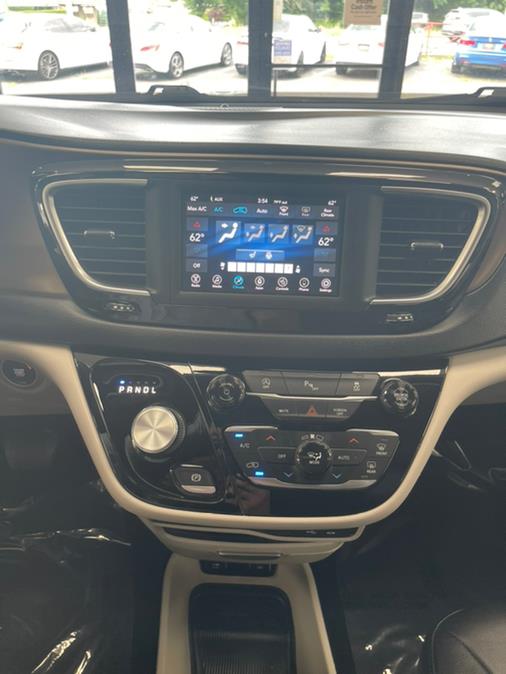 2019 Chrysler Pacifica Touring L FWD, available for sale in Massapequa Park, New York | Power Motors East. Massapequa Park, New York 2019 Chrysler Pacifica Touring L FWD, available for sale in Massapequa Park, New York | Power Motors East. Massapequa Park, New York