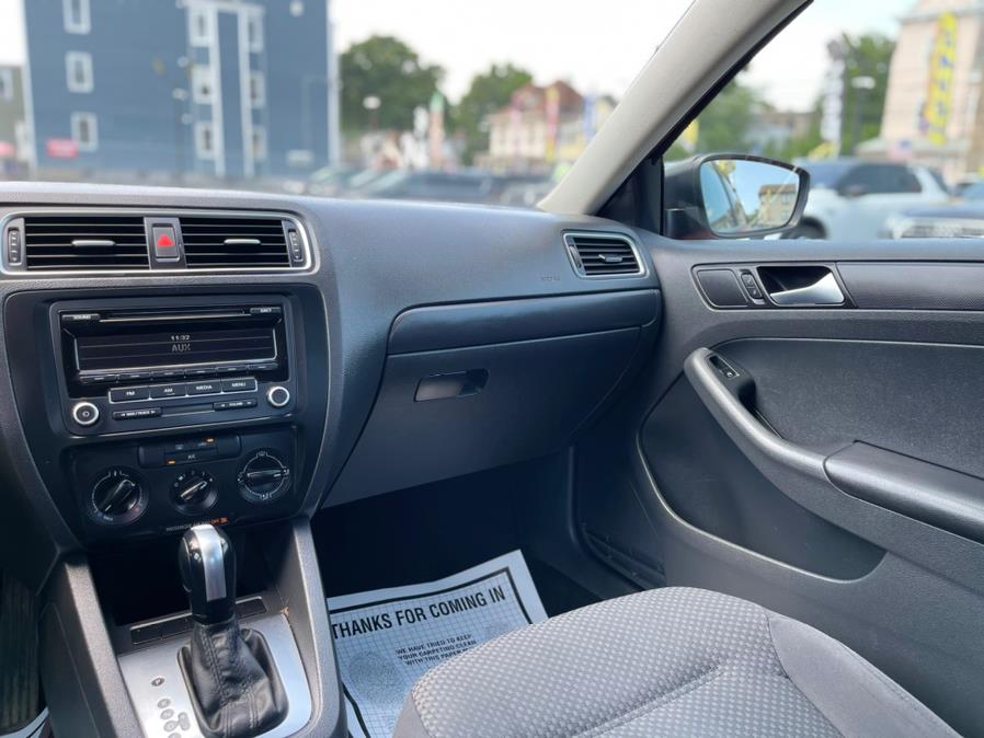 2013 Volkswagen Jetta Sedan 4dr Auto S, available for sale in Irvington , New Jersey | Auto Haus of Irvington Corp. Irvington , New Jersey 2013 Volkswagen Jetta Sedan 4dr Auto S, available for sale in Irvington , New Jersey | Auto Haus of Irvington Corp. Irvington , New Jersey