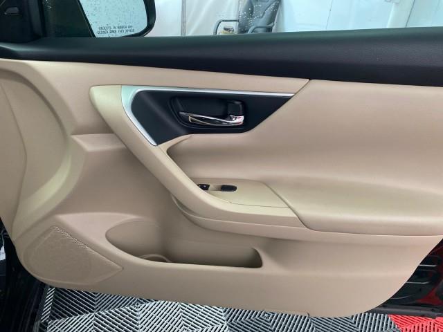 Used Nissan Altima 2.5 SV 2017 | Queens Auto Mall. Richmond Hill, New York Used Nissan Altima 2.5 SV 2017 | Queens Auto Mall. Richmond Hill, New York