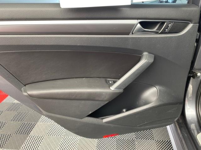 Used Volkswagen Passat R-Line w/Comfort Pkg 2017 | Queens Auto Mall. Richmond Hill, New York Used Volkswagen Passat R-Line w/Comfort Pkg 2017 | Queens Auto Mall. Richmond Hill, New York
