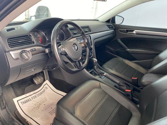 Used Volkswagen Passat R-Line w/Comfort Pkg 2017 | Queens Auto Mall. Richmond Hill, New York Used Volkswagen Passat R-Line w/Comfort Pkg 2017 | Queens Auto Mall. Richmond Hill, New York