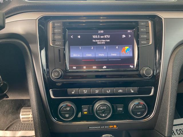 Used Volkswagen Passat R-Line w/Comfort Pkg 2017 | Queens Auto Mall. Richmond Hill, New York Used Volkswagen Passat R-Line w/Comfort Pkg 2017 | Queens Auto Mall. Richmond Hill, New York
