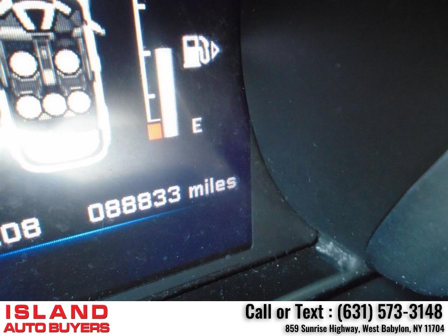 Used Land Rover Range Rover Evoque Pure Plus AWD 4dr SUV 2013 | Island Auto Buyers. West Babylon, New York Used Land Rover Range Rover Evoque Pure Plus AWD 4dr SUV 2013 | Island Auto Buyers. West Babylon, New York
